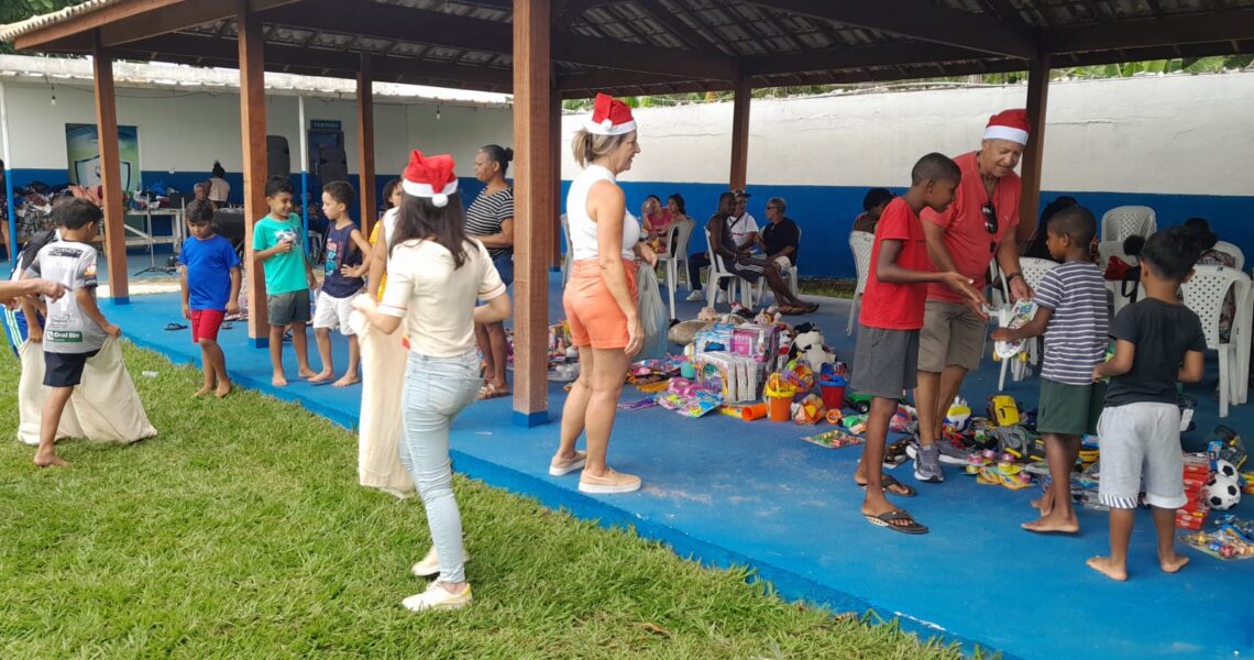 Primeiro Natal Solidário dos “Mitos do Aeroporto” leva alegria às crianças do bairro neste sábado (06)